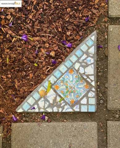 $749,000 | 1071 55th Street, Oakland, CA 94608