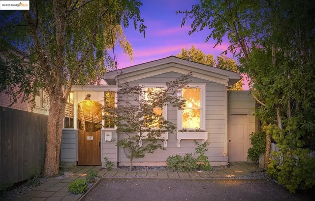 $749,000 | 1071 55th Street, Oakland, CA 94608