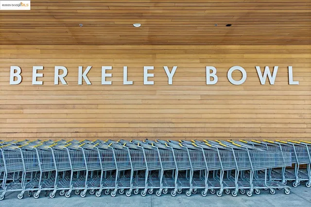 $749,000 | 1071 55th Street, Oakland, CA 94608