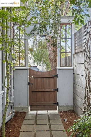 $749,000 | 1071 55th Street, Oakland, CA 94608