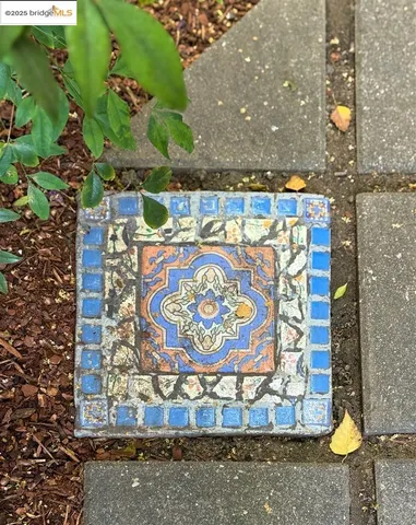 $749,000 | 1071 55th Street, Oakland, CA 94608