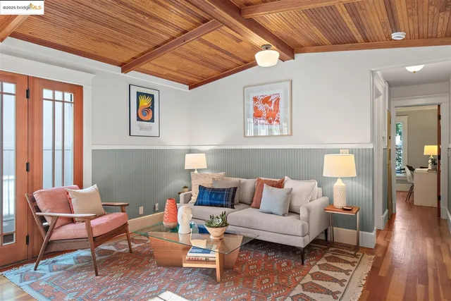 $749,000 | 1071 55th Street, Oakland, CA 94608