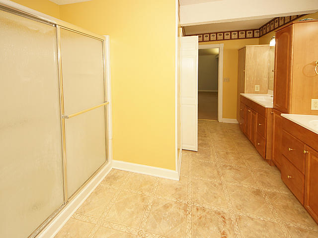 5915 Maple Street Hanahan, SC 29410 - Photo 19 of 40 Stand up Shower
