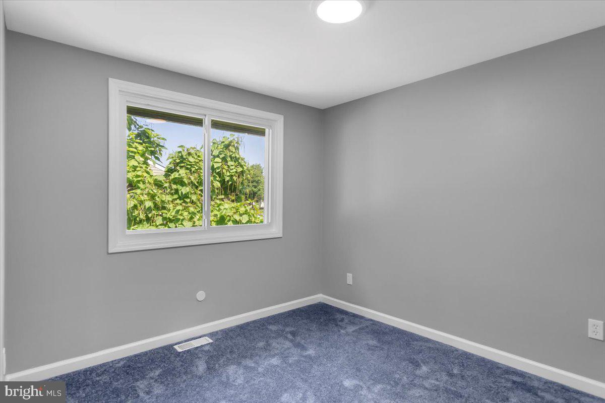 6 Primrose Drive Sicklerville, NJ 08081 - Photo 20 of 25