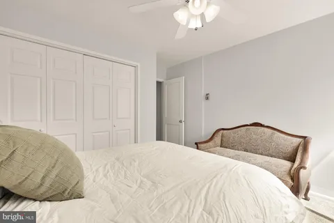 $305,000 | 4390 Lorcom Lane, Unit 510, Arlington, VA 22207