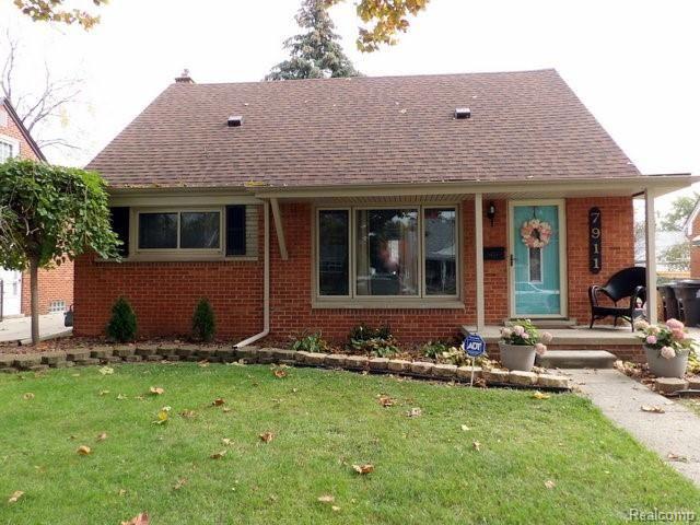 7911 Merrick Street Taylor, MI 48180 - Photo 2 of 42 02. UP TO CITY CODE! SPACIOUS, COMPLETELY UPDATED, NEAT & CLEAN!