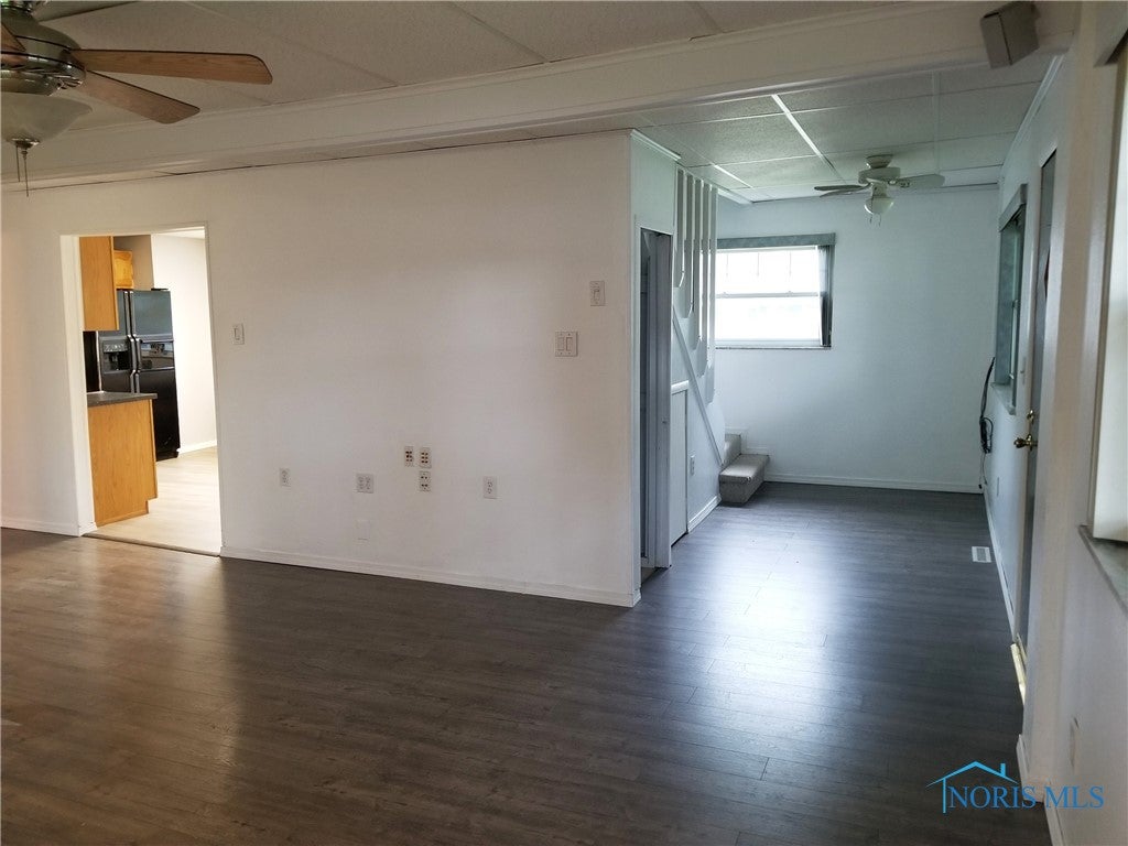 5502 Rudyard Road Sylvania, OH 43560 - Photo 9 of 34 LIVING ROOM AND DEN
