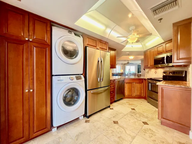 $2,850 | 3870 North Hwy A1A, Unit 301, Hutchinson Island, FL 34949