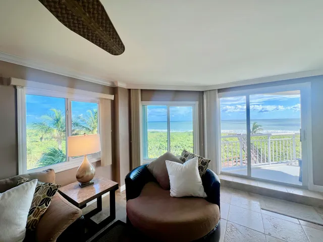 $2,850 | 3870 North Hwy A1A, Unit 301, Hutchinson Island, FL 34949