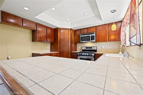 $495,000 | 9756 East E Avenue, Littlerock, CA 93543