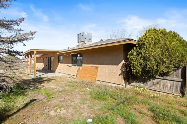 $495,000 | 9756 East E Avenue, Littlerock, CA 93543