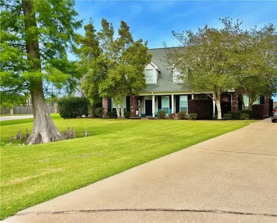 $579,000 | 3315 Bridgewater Drive, Harvey, LA 70058