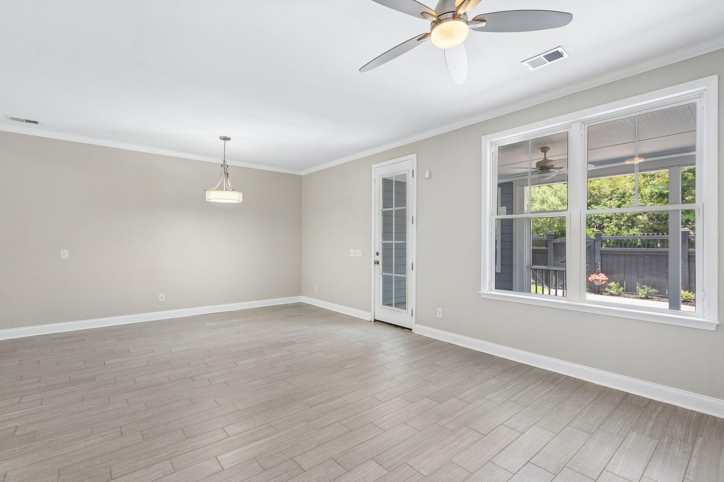 2069 Kings Gate Lane Mount Pleasant, SC 29466 - Photo 8 of 33