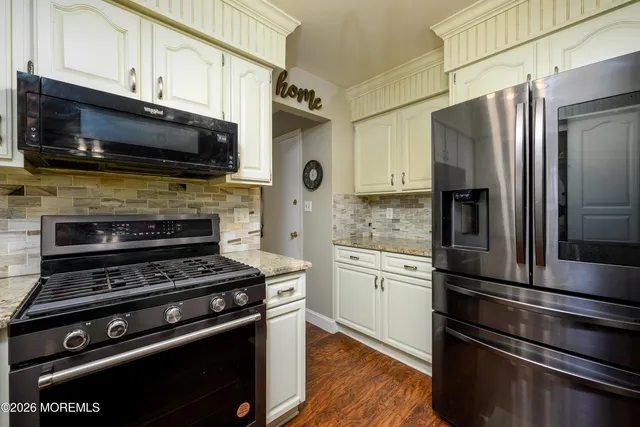 $759,900 | 4 Cambridge Drive, Howell, NJ 07731