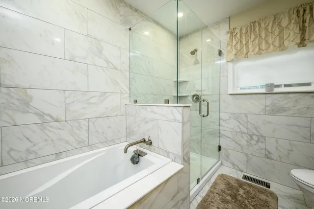 $759,900 | 4 Cambridge Drive, Howell, NJ 07731