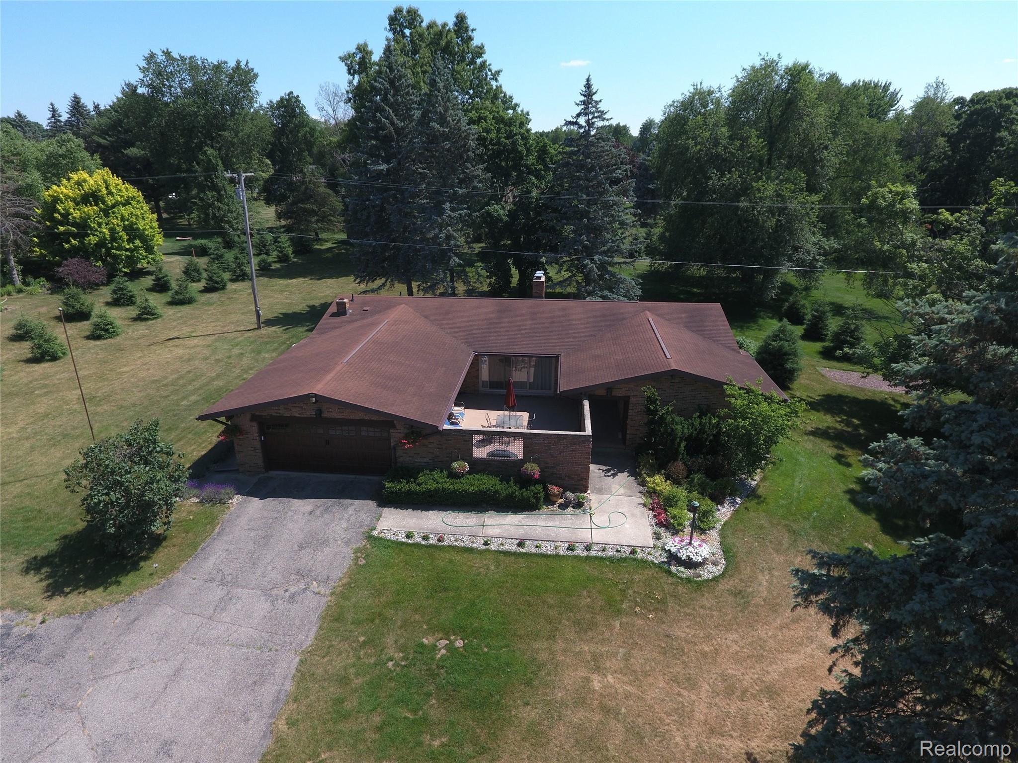 233 Turrill Road Lapeer, MI 48446 - Photo 22 of 22 DJI_0058.JPG