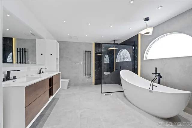 $825,000 | 970 Waterside Court, Aurora, IL 60502