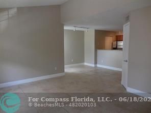 1020 Crystal Way, Unit D Delray Beach, FL 33444 - Photo 21 of 24 a view of hallway