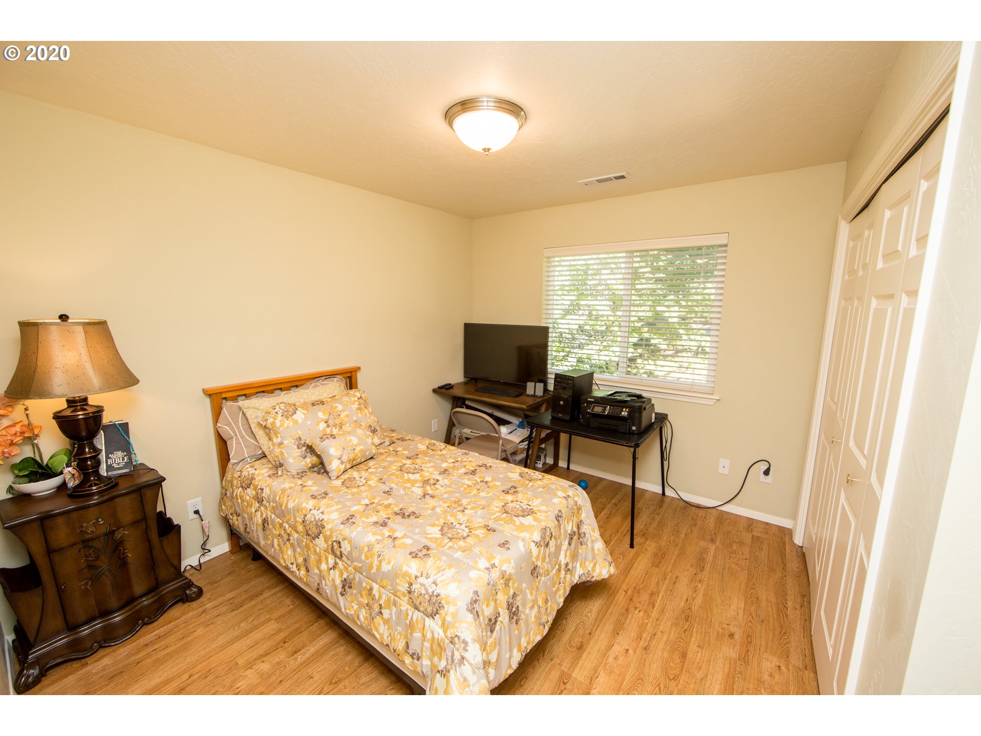815 Old County Road, Unit 6 Brookings, OR 97415 - Photo 24 of 32 Bedroom