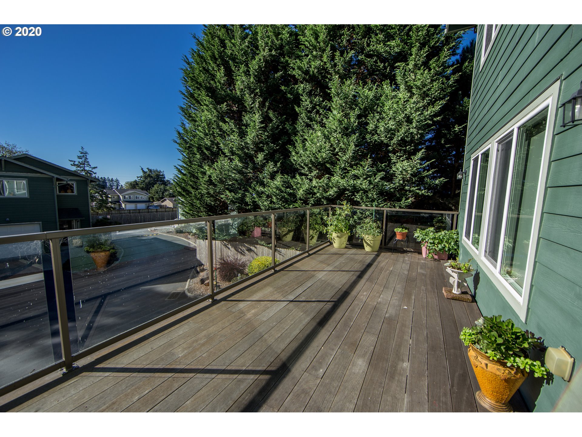 815 Old County Road, Unit 6 Brookings, OR 97415 - Photo 4 of 32 Deck