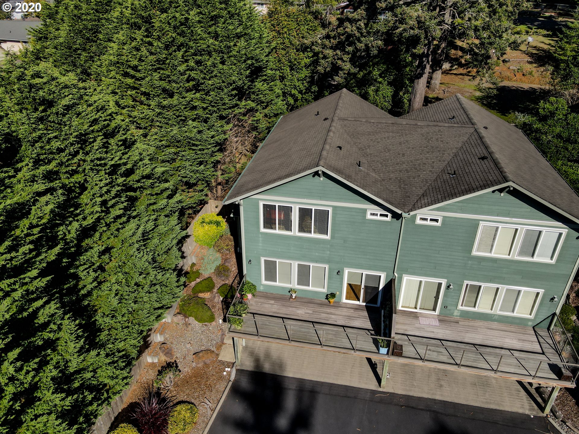 815 Old County Road, Unit 6 Brookings, OR 97415 - Photo 5 of 32 Gallery Image 5