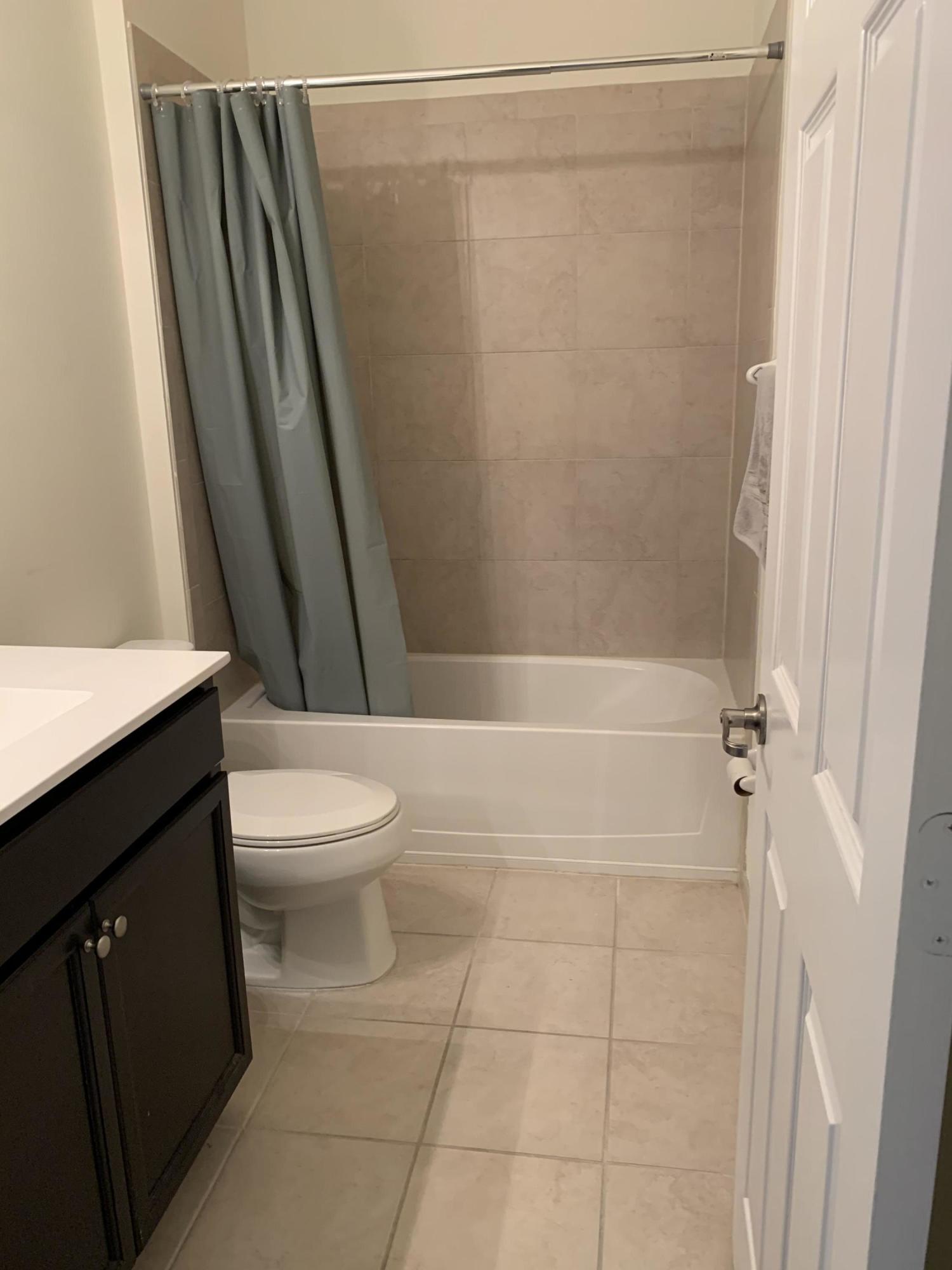 11445 Southwest 252nd Terrace Homestead, FL 33032 - Photo 13 of 16 a69acc585f5b-9