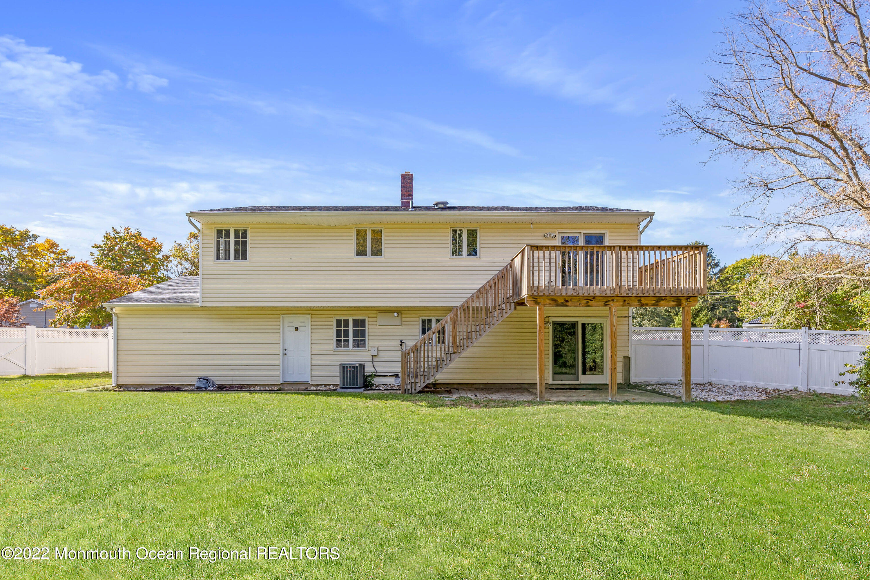 37 Westbrook Road Howell, NJ 07731 - Photo 39 of 39 front view of a house with a big yard