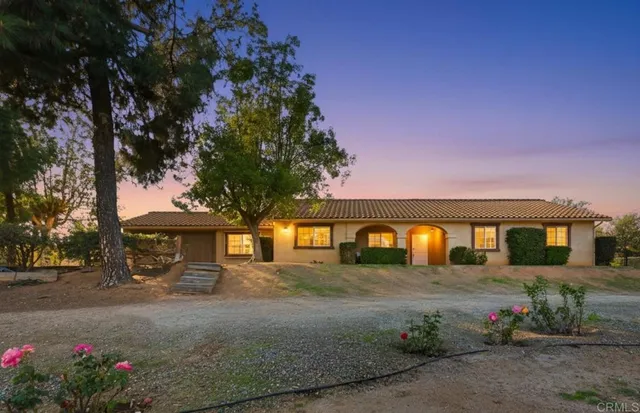 $940,000 | 13638 West Oak Glen Road, Valley Center, CA 92082