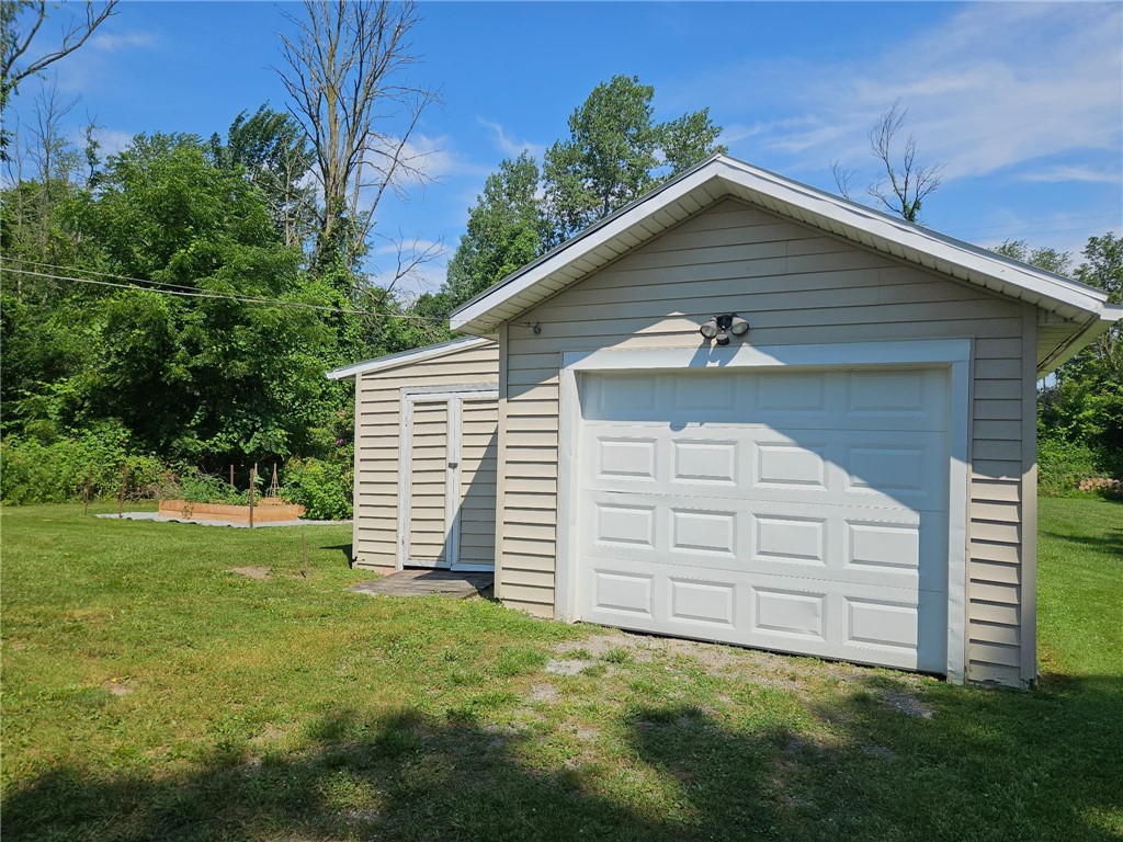 4073 Pearl Street Road Batavia, NY 14020 - Photo 5 of 24