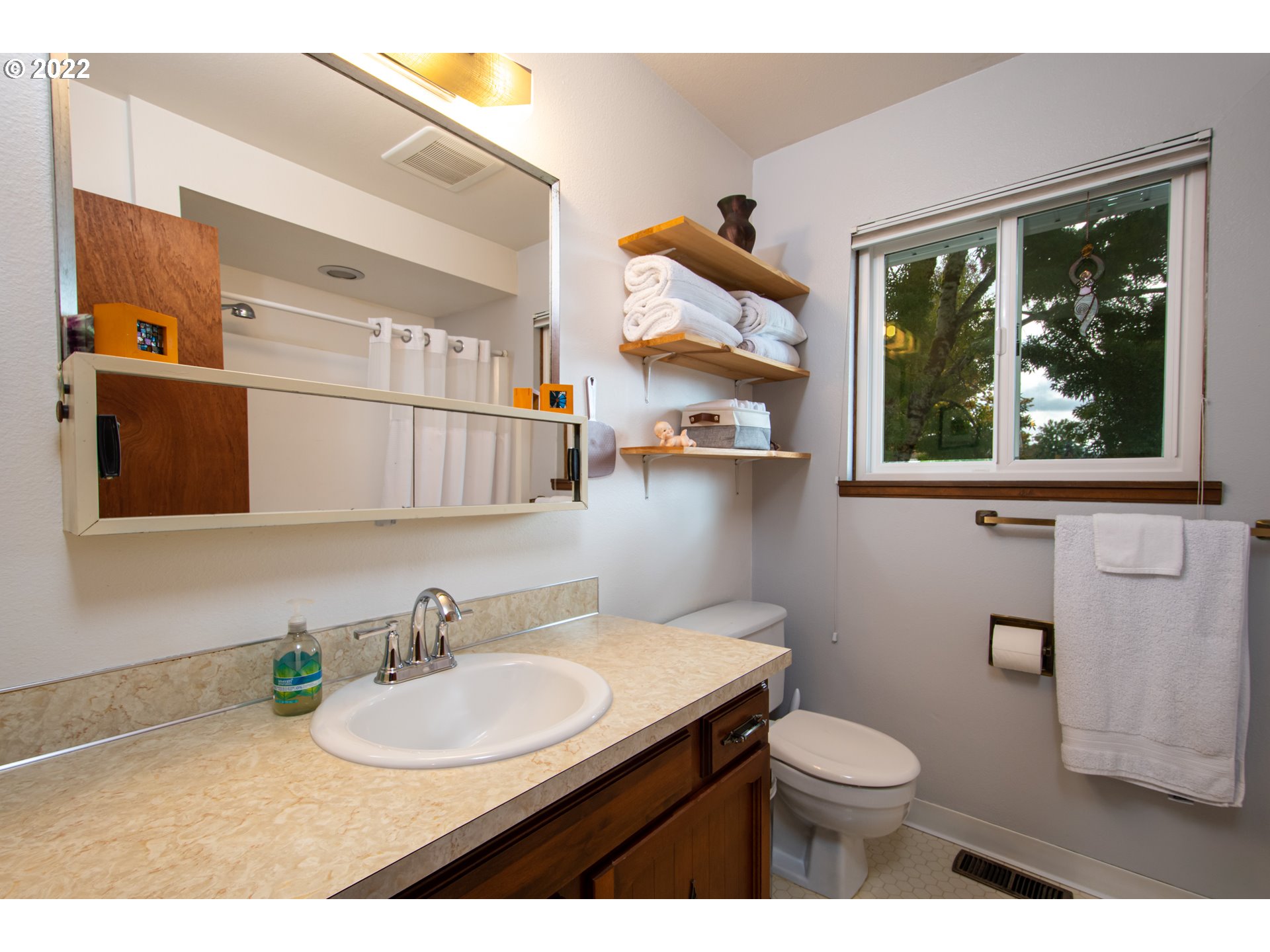 14268 Southwest Farmington Road Beaverton, OR 97005 - Photo 17 of 28