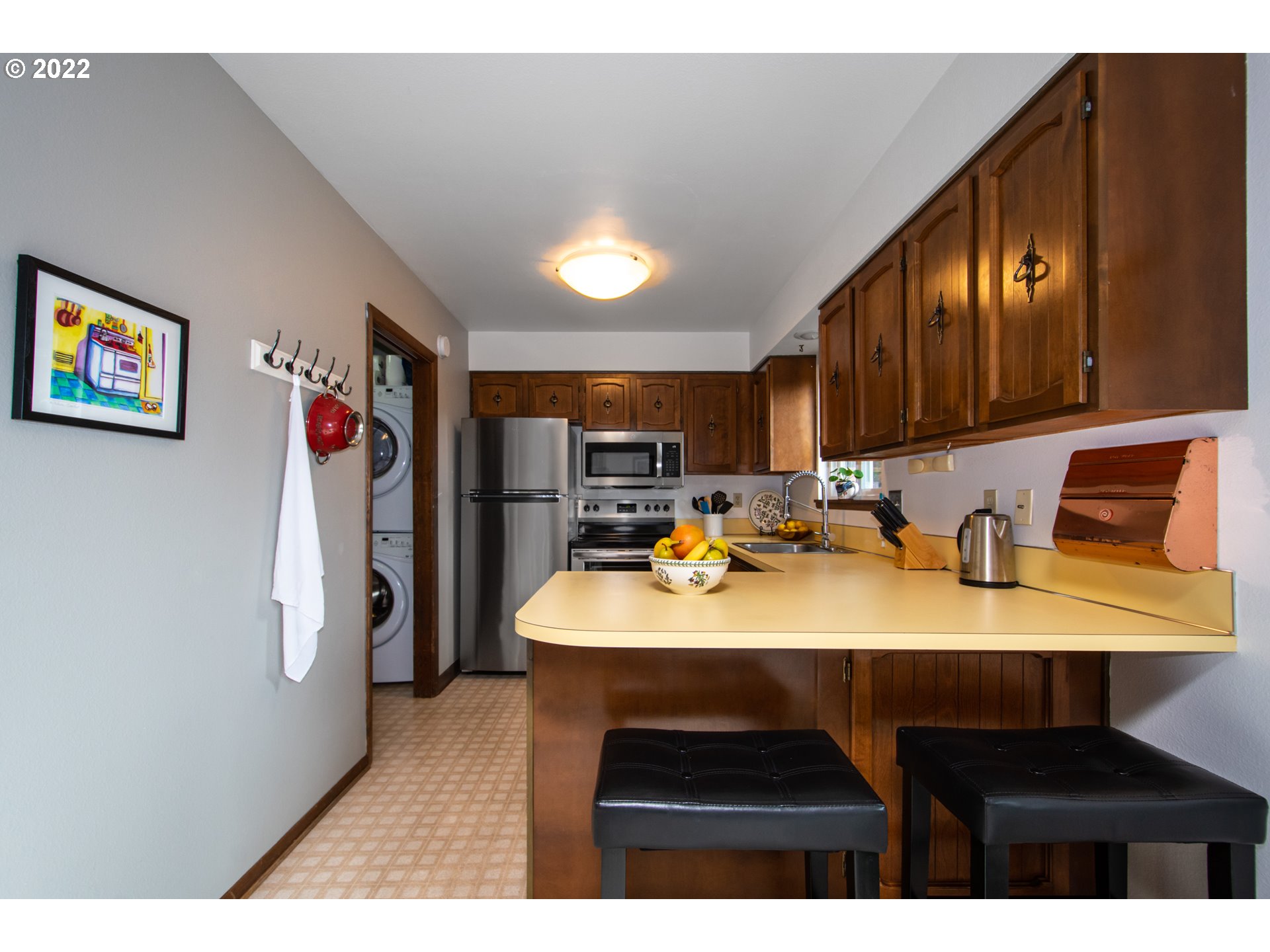 14268 Southwest Farmington Road Beaverton, OR 97005 - Photo 9 of 28