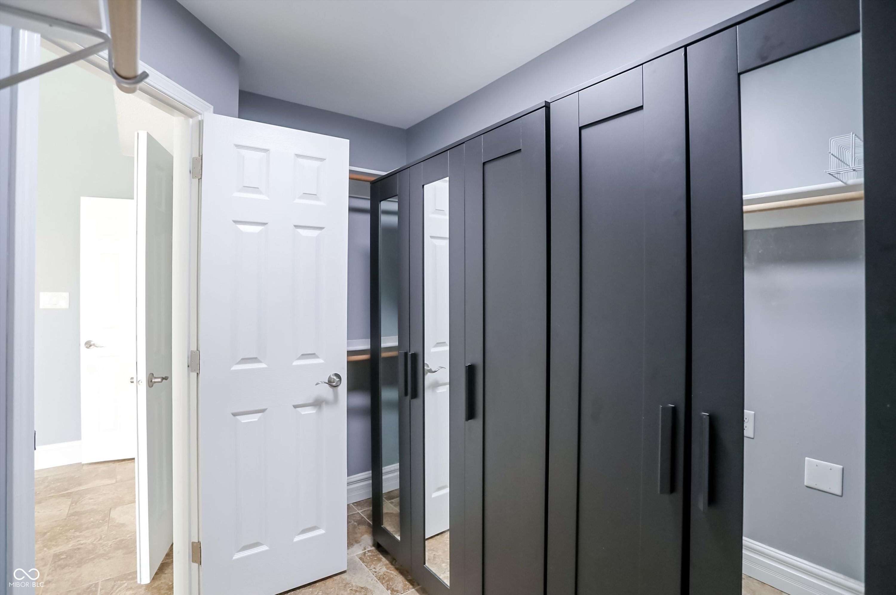 9240 Crossing Drive Fishers, IN 46037 - Photo 33 of 52