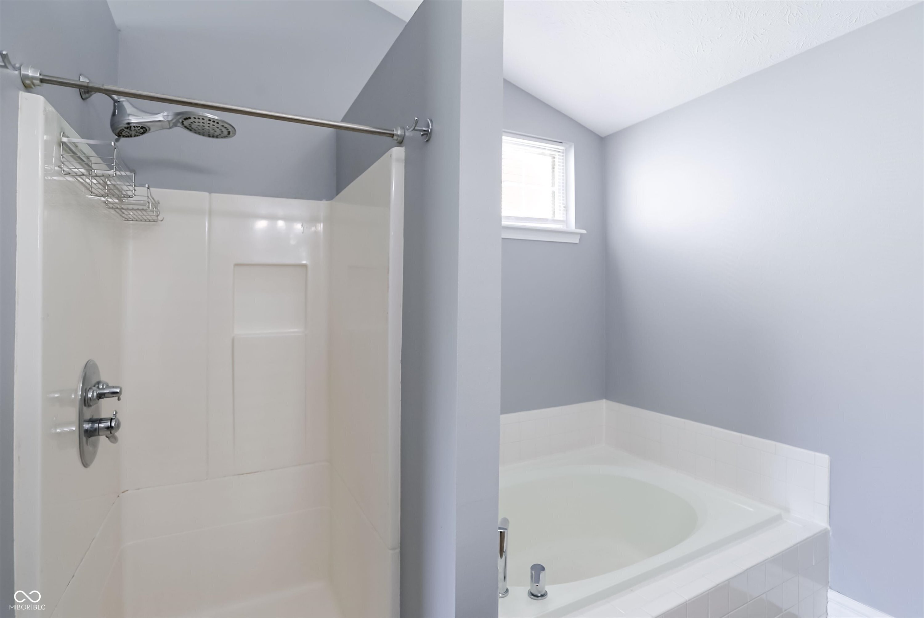 9240 Crossing Drive Fishers, IN 46037 - Photo 35 of 52