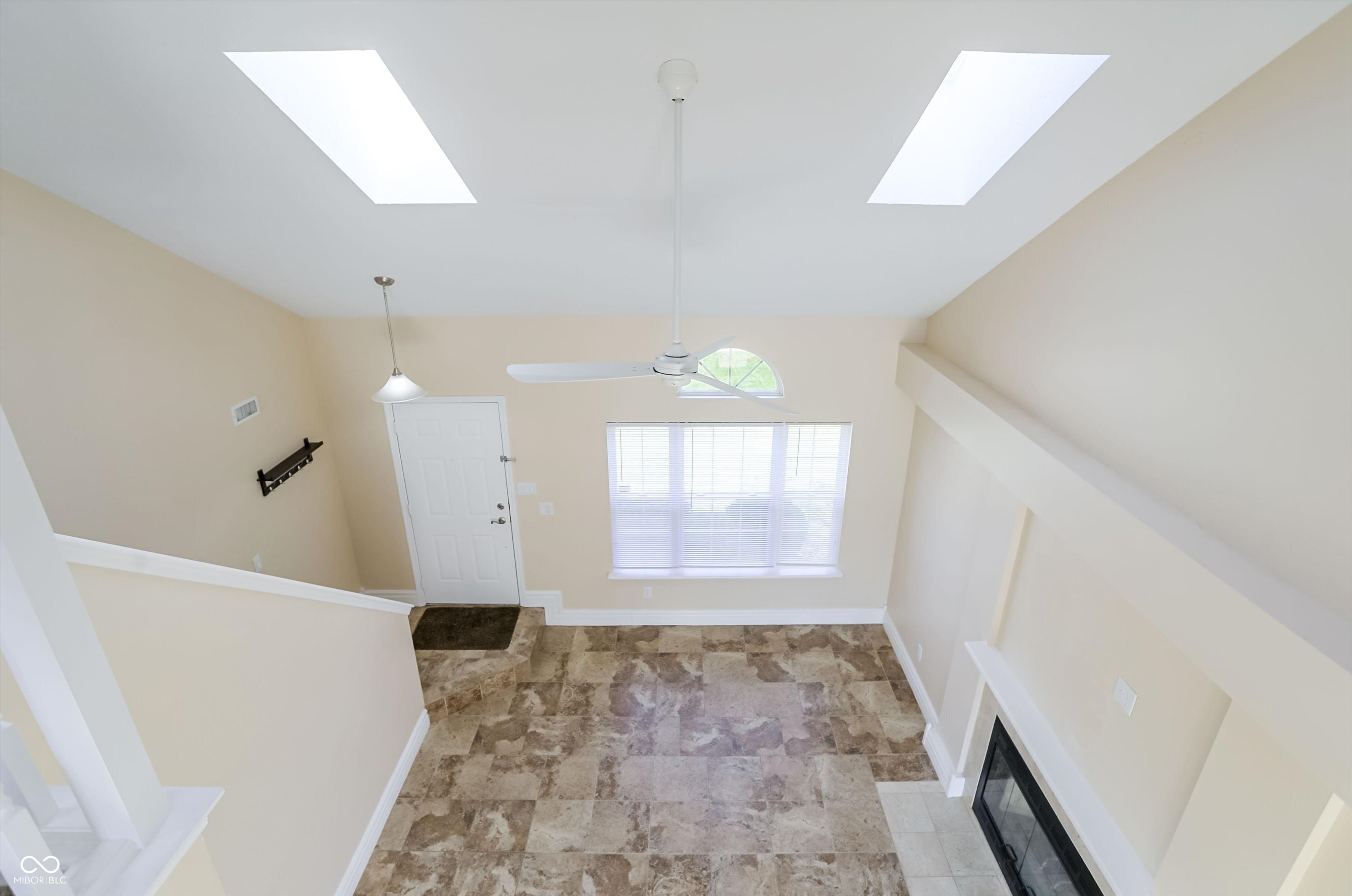 9240 Crossing Drive Fishers, IN 46037 - Photo 39 of 52