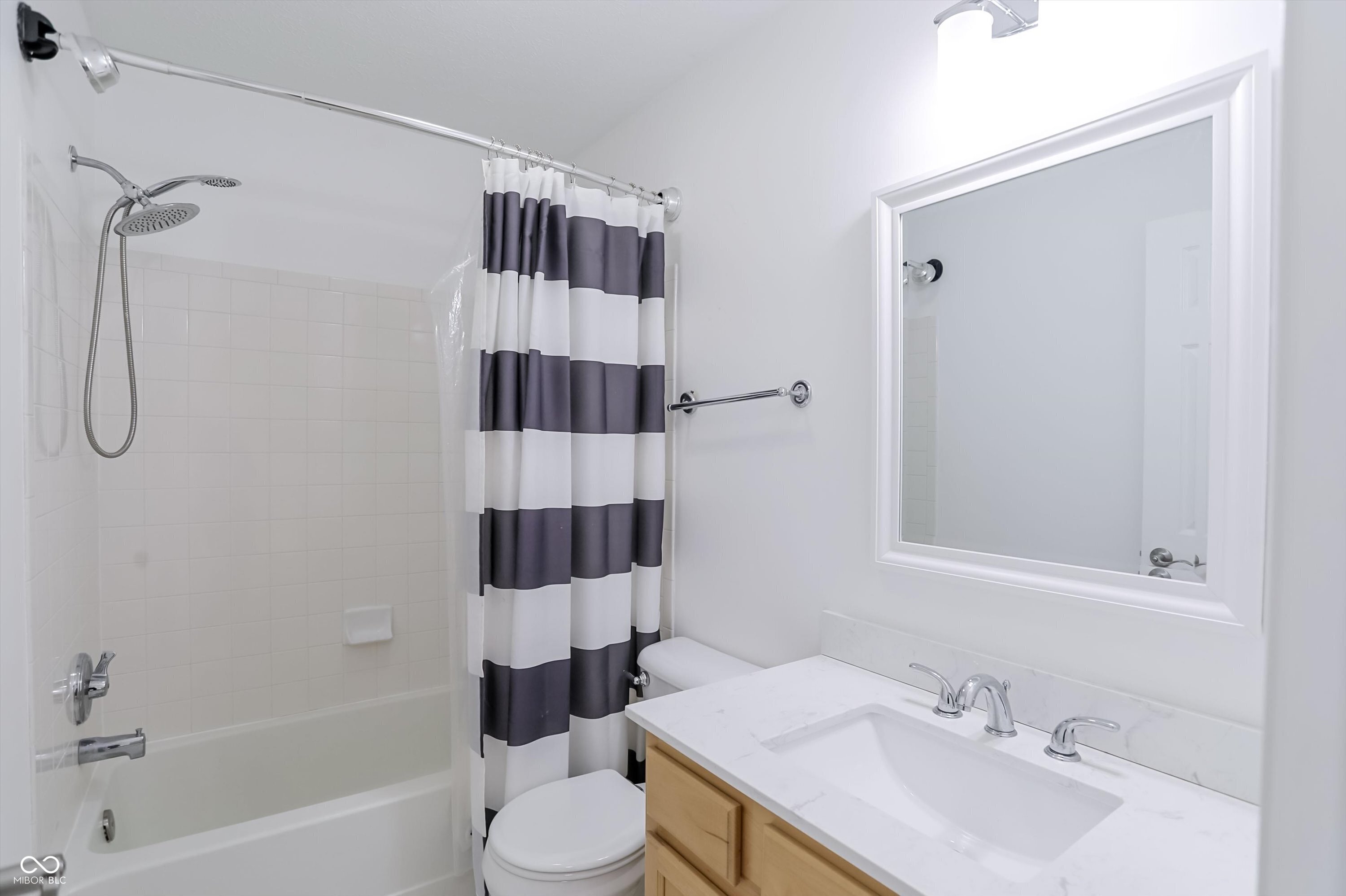 9240 Crossing Drive Fishers, IN 46037 - Photo 43 of 52