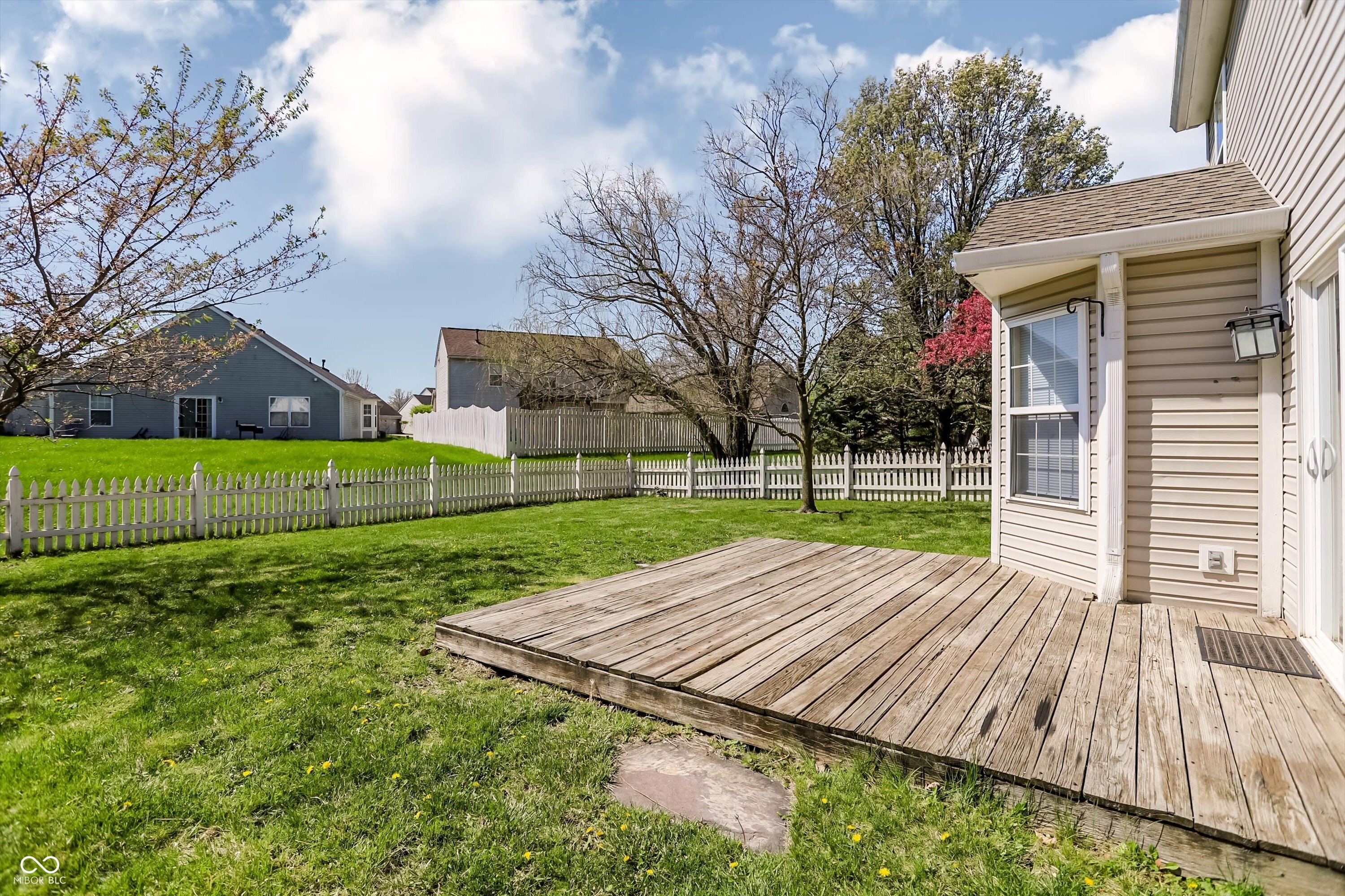 9240 Crossing Drive Fishers, IN 46037 - Photo 47 of 52