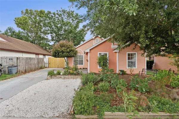 $285,000 | 596 Swallow Court, Apopka, FL 32712