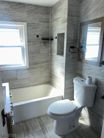 $3,200 | 309 McCandless Street, Linden, NJ 07036