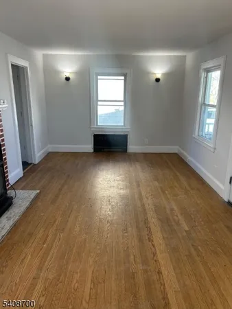$3,200 | 309 McCandless Street, Linden, NJ 07036
