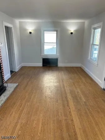 $3,200 | 309 McCandless Street, Linden, NJ 07036