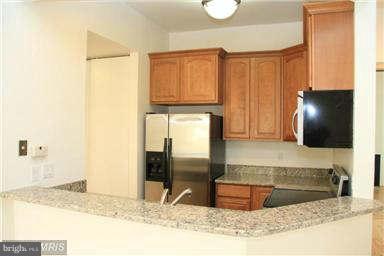 1942 Villaridge Drive, Unit B Reston, VA 20191 - Photo 9 of 20 Kitchen
