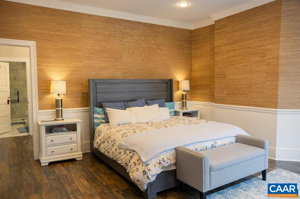 409 Park Street Charlottesville, VA 22902 - Photo 30 of 58 a bedroom with a bed and a desk