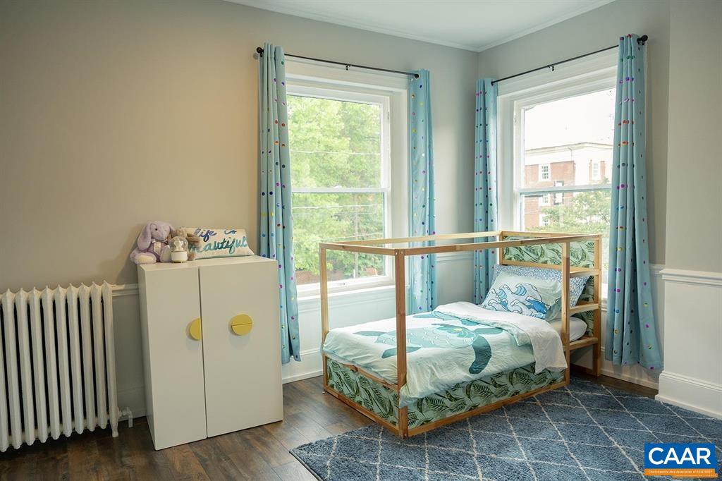 409 Park Street Charlottesville, VA 22902 - Photo 38 of 58 a bedroom with a bed and a window