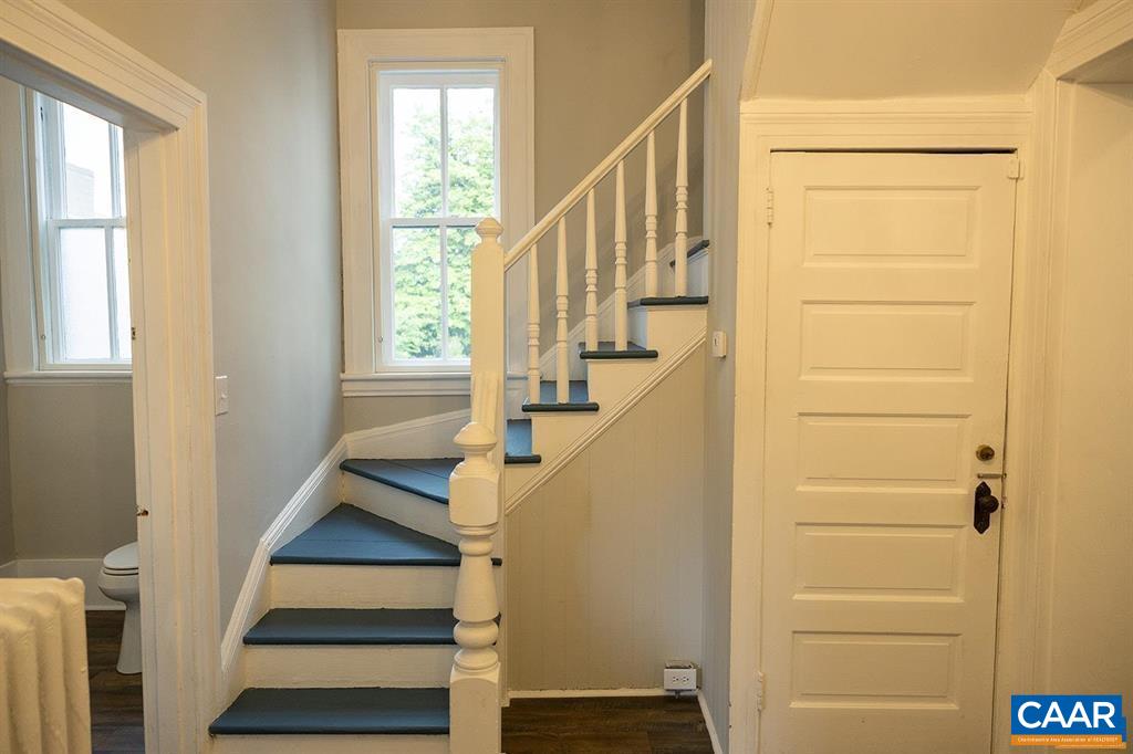 409 Park Street Charlottesville, VA 22902 - Photo 48 of 58 a view of entryway
