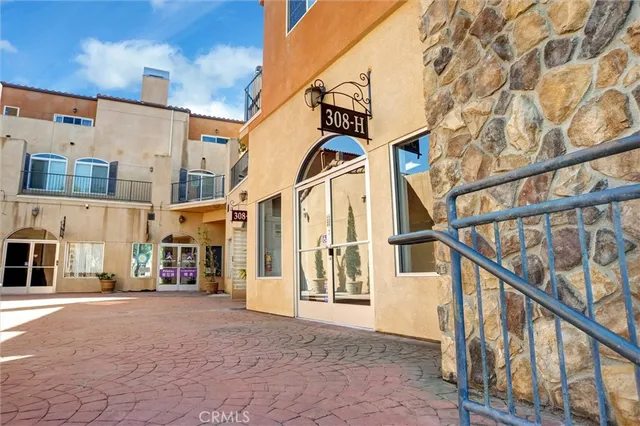 $2,000 | 308 South 1st Avenue, Unit H, Arcadia, CA 91006