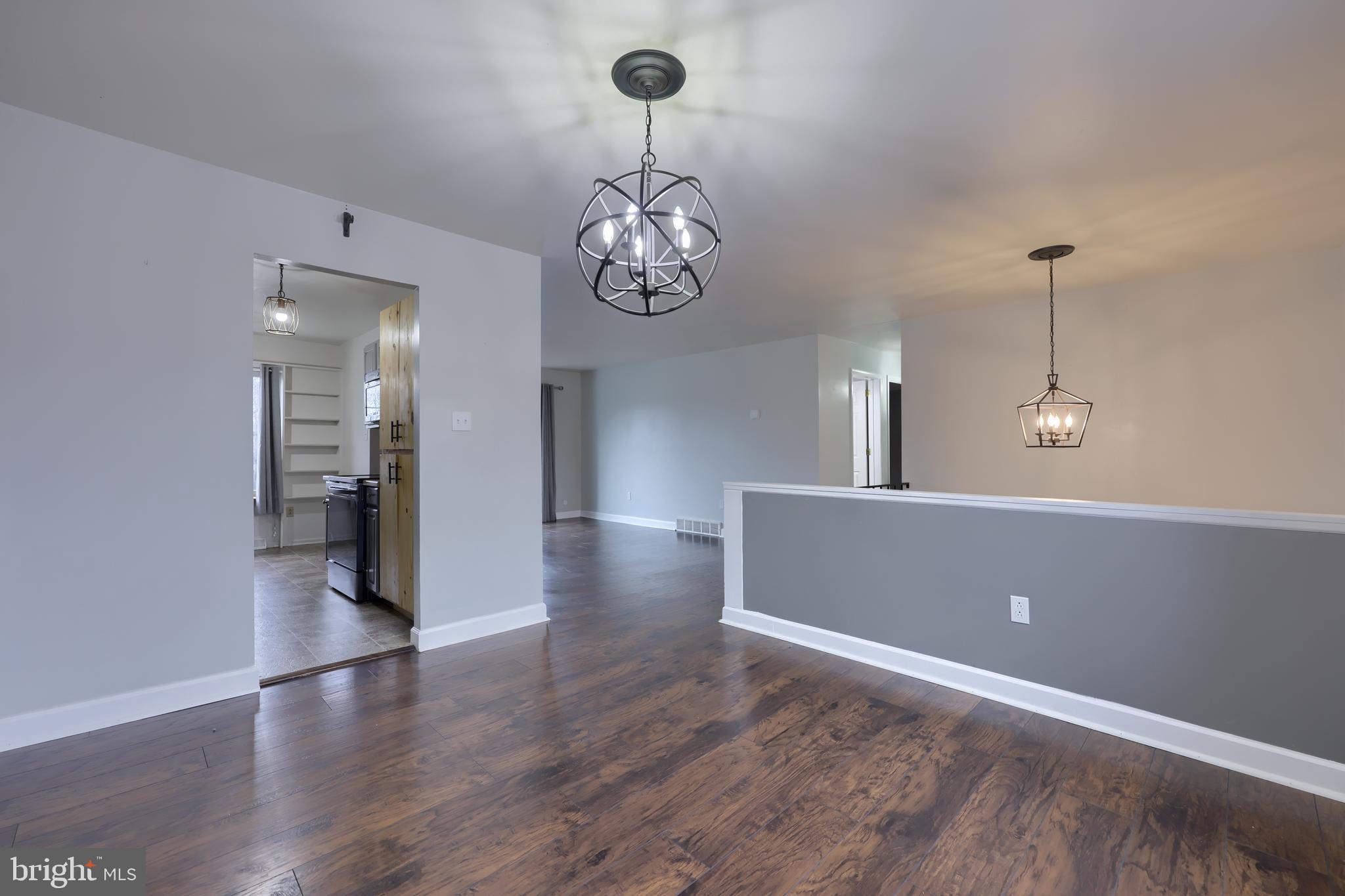 321 Edgewood Road York, PA 17402 - Photo 17 of 39 Gallery Image 17