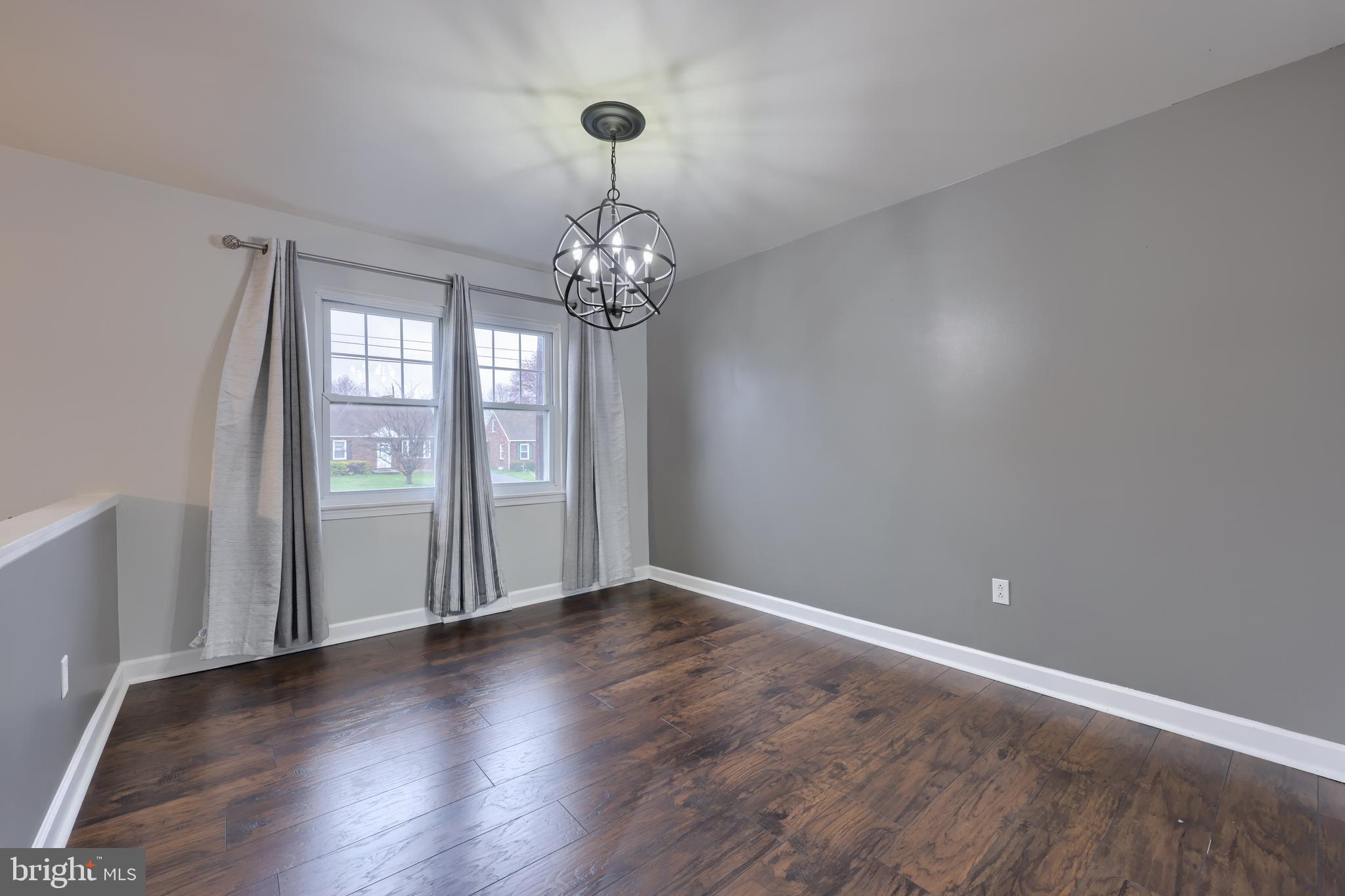 321 Edgewood Road York, PA 17402 - Photo 18 of 39 Gallery Image 18