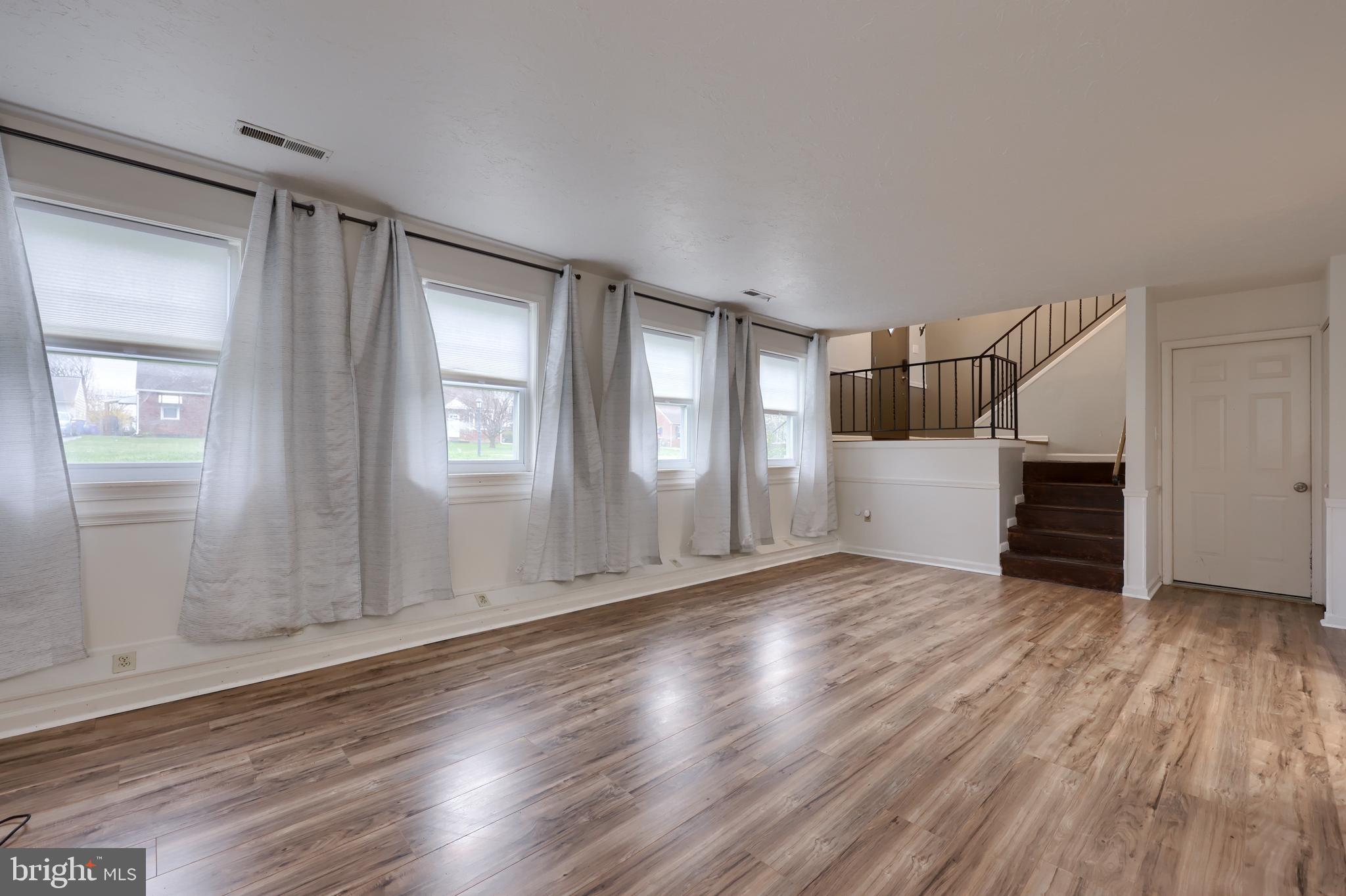 321 Edgewood Road York, PA 17402 - Photo 21 of 39 Gallery Image 21