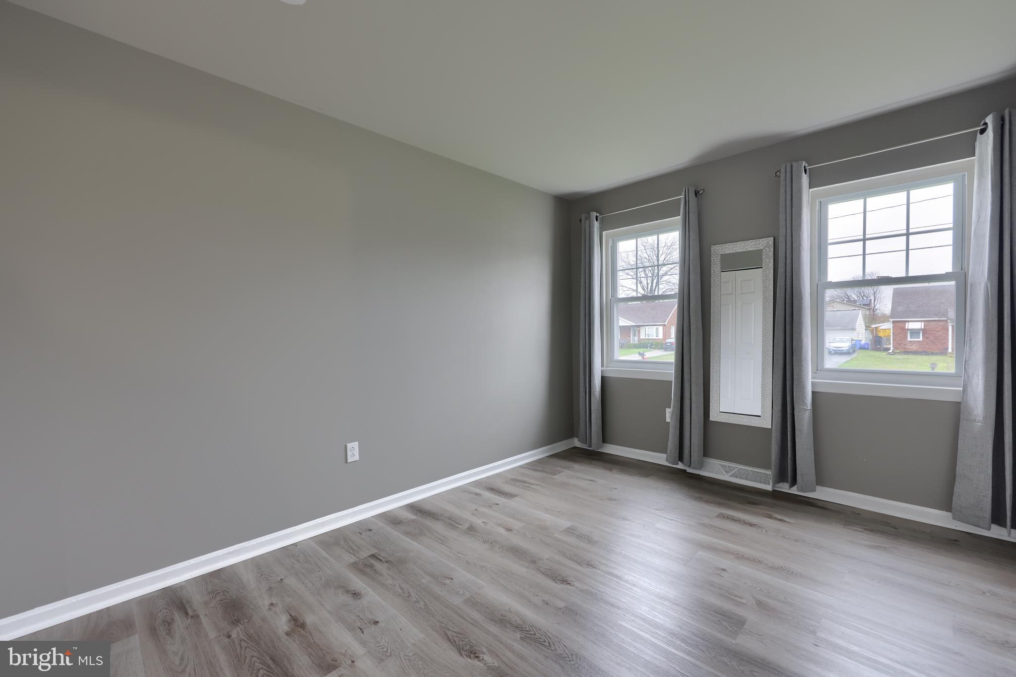 321 Edgewood Road York, PA 17402 - Photo 29 of 39 Gallery Image 29