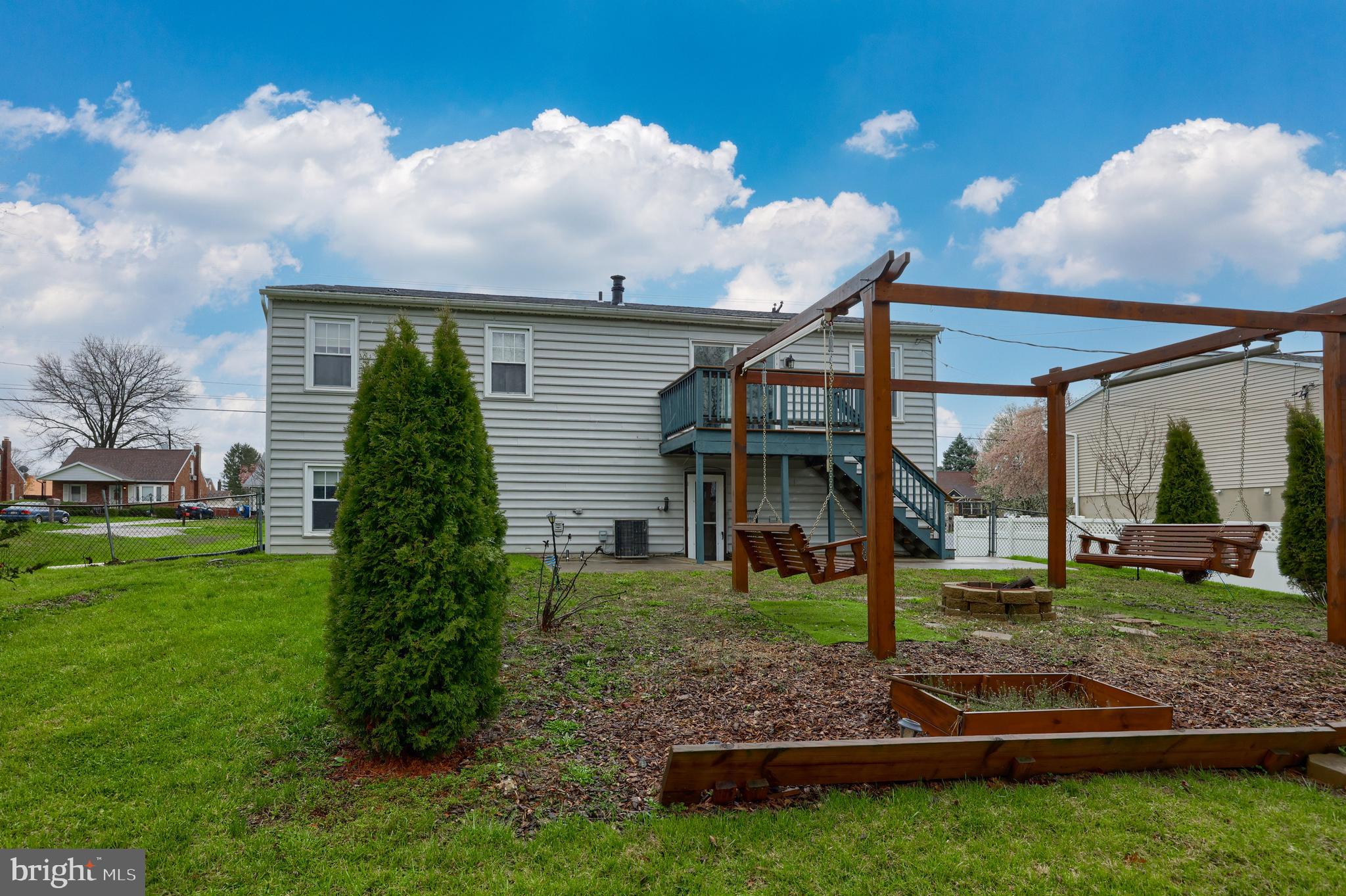 321 Edgewood Road York, PA 17402 - Photo 36 of 39 Gallery Image 36